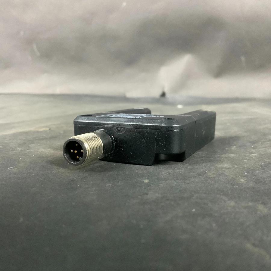 BANNER SLO30VB6Q PHOTOELECTRIC SENSOR ($100 OBO)