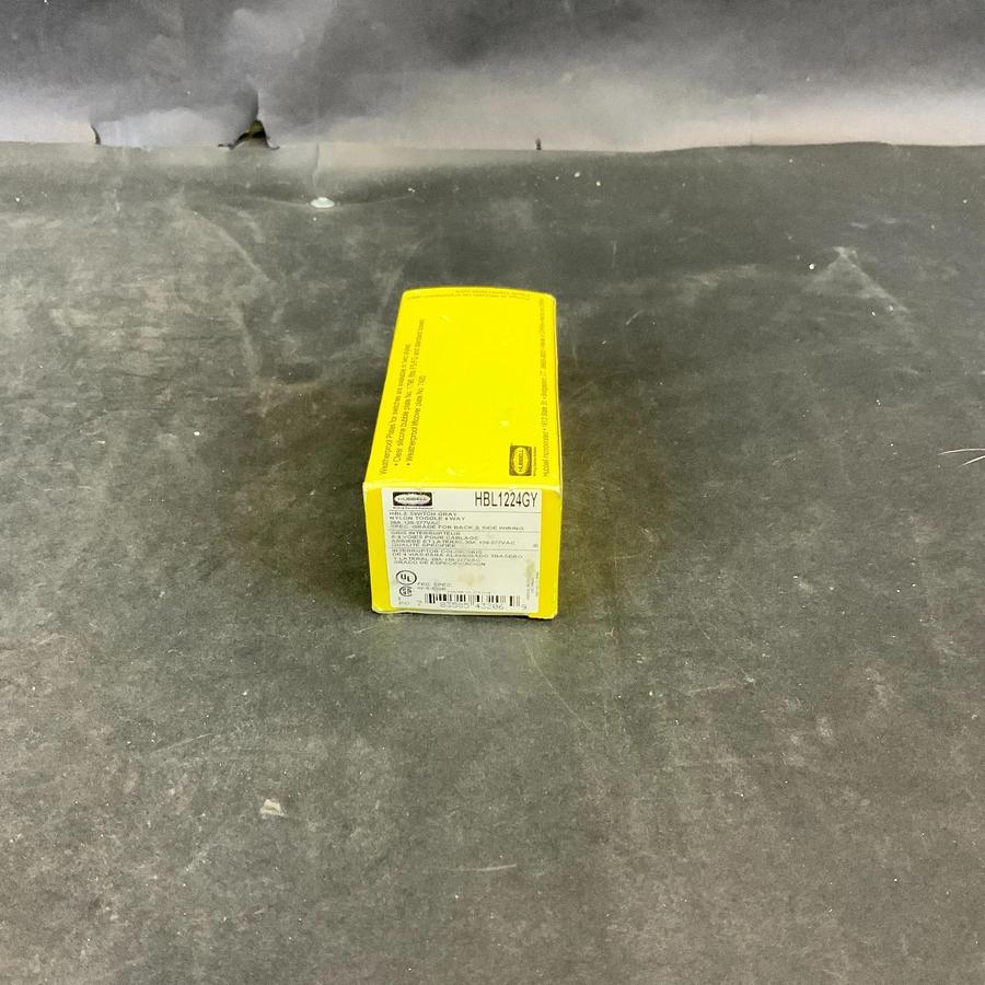 HUBBELL HBL1224GY EXTRA HEAVY DUTY TOGGLE SWITCH ($10 OBO)