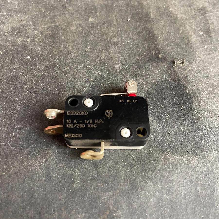 Used CHERRY E3320K0 MICRO SWITCH