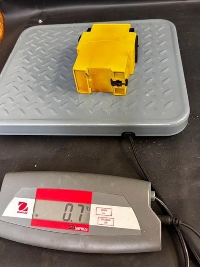 Used PILZ 777504 SAFETY RELAY ($21 OBO)