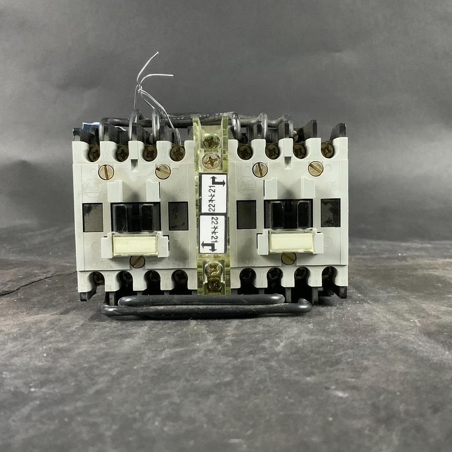 Used ALLEN BRADLEY CONTACTOR 104–A09ND3 ($75 OBO)