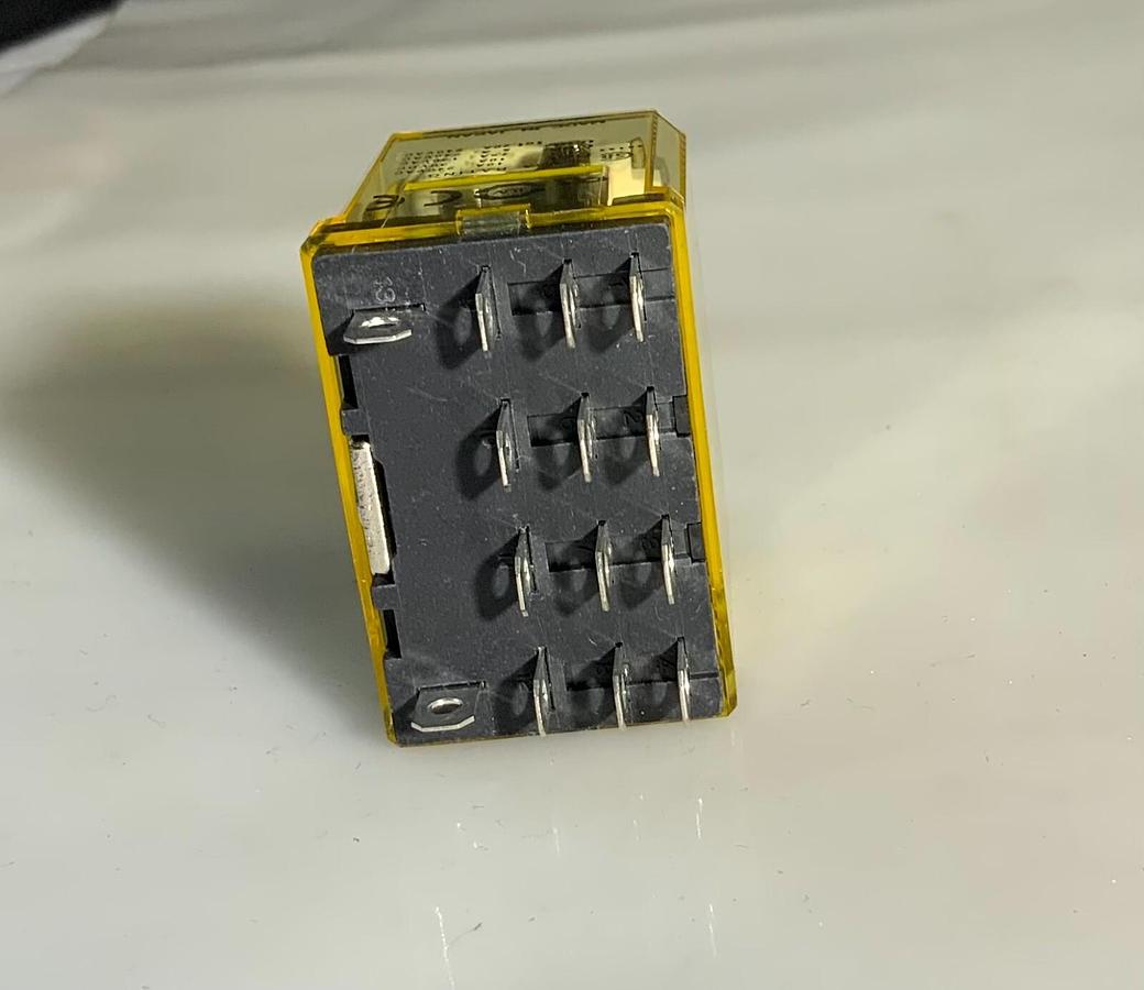 Used IDEC RH4B-ULD-DC24V ($10.99/EACH OBO)