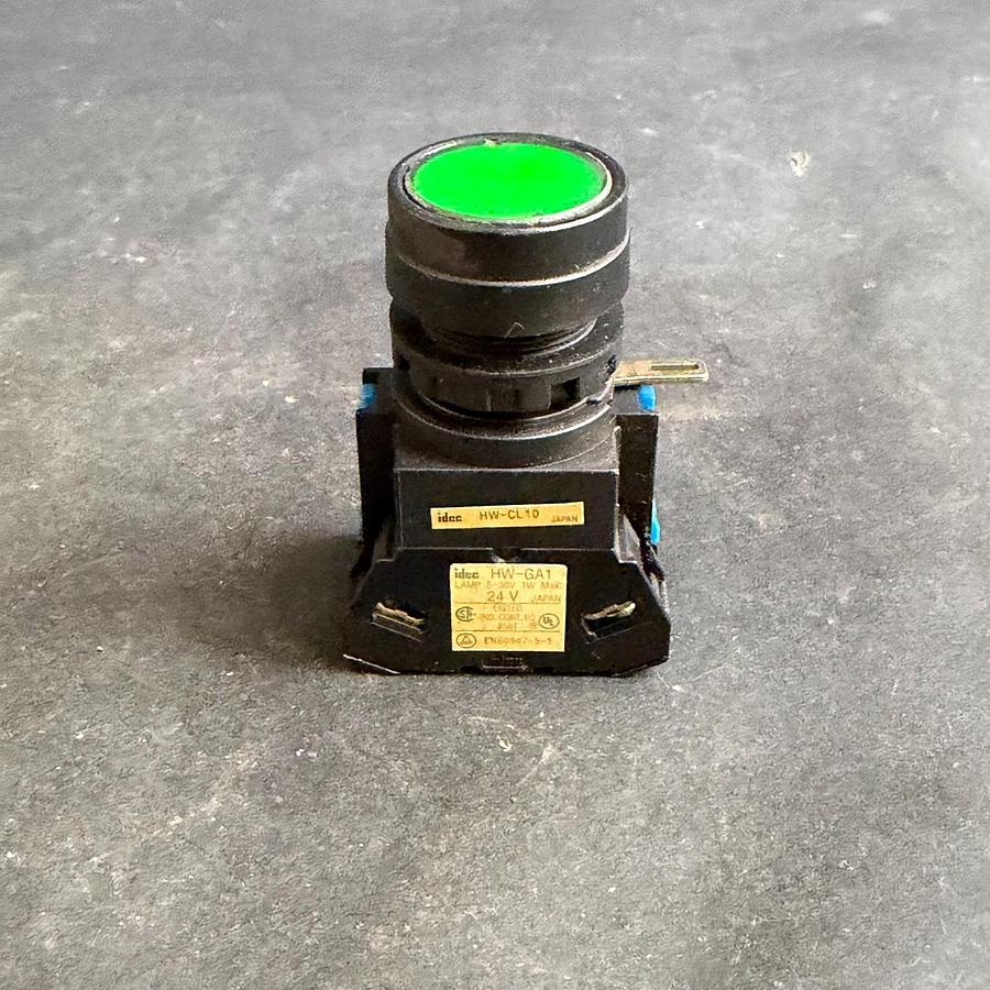 Used IDEC HW-GA1 GREEN PUSHBUTTON ($17 OBO)