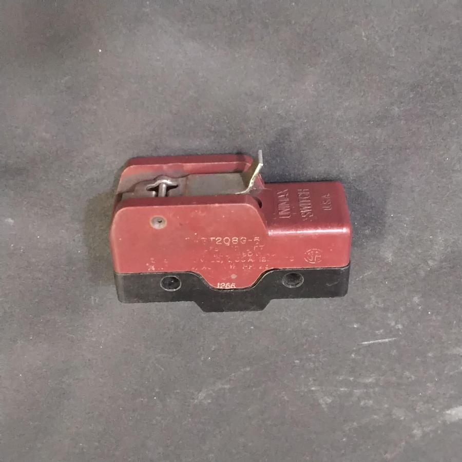 Used UNIMAX  208G-5 SNAP-ACTION MICROSWITCH ($5.60 OBO)