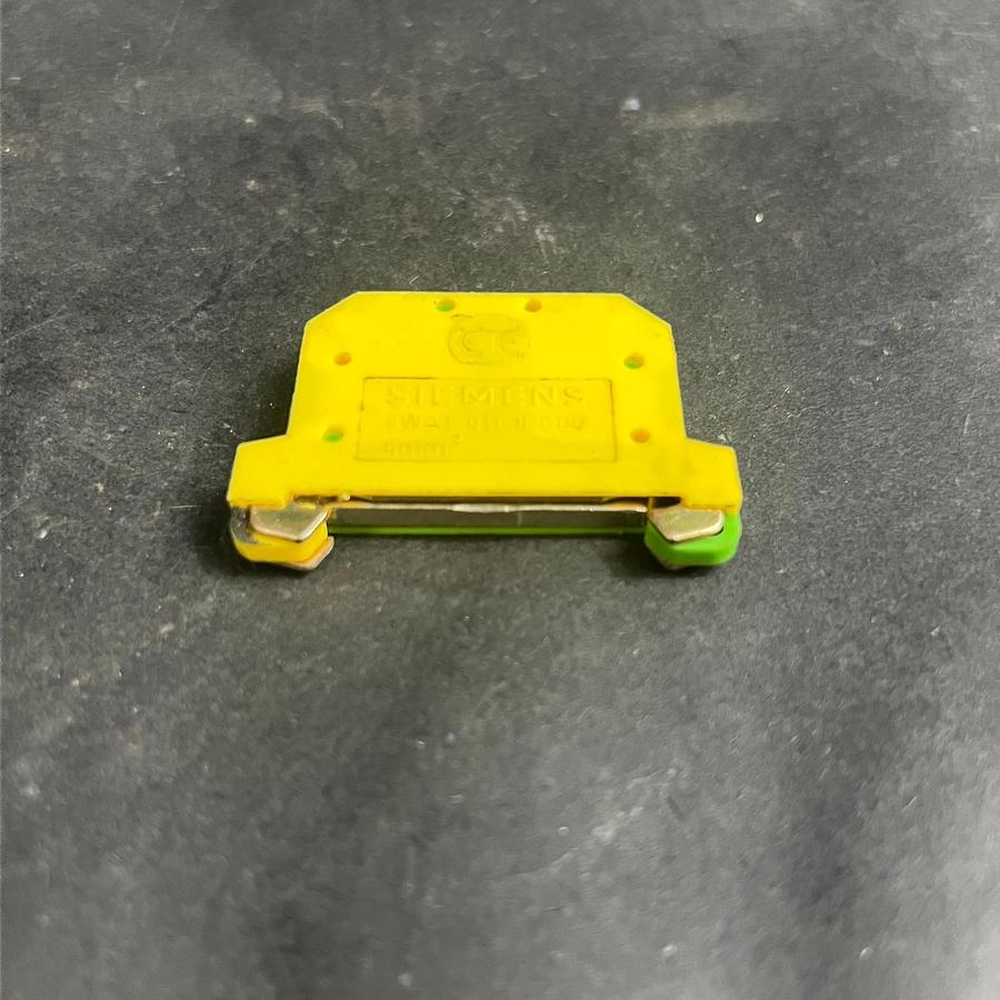 Used SIEMENS 8WA1011-1PG00 TERMINAL BLOCK ($10 OBO)