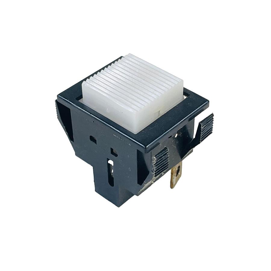 Used OSLO CONTROLS DGTA12V ILLUMINATED PUSHBUTTON SWITCH 12V WHITE SQUARE LENS