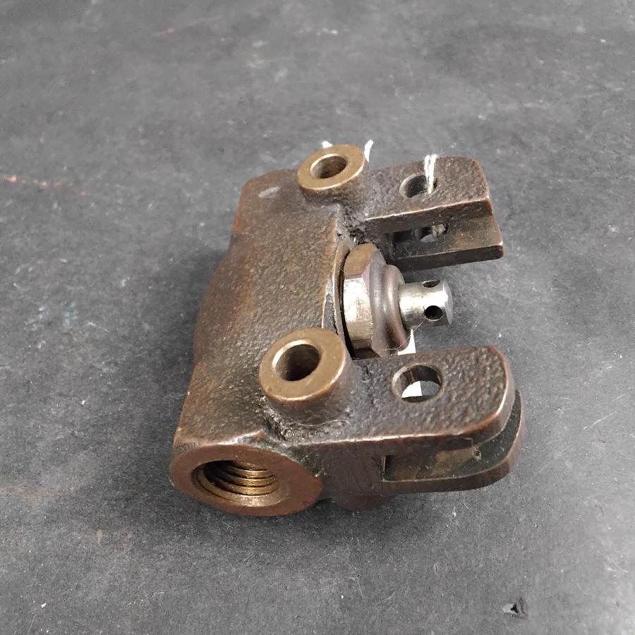 Used SCHRADER 3415 VALVE ($13 OBO)