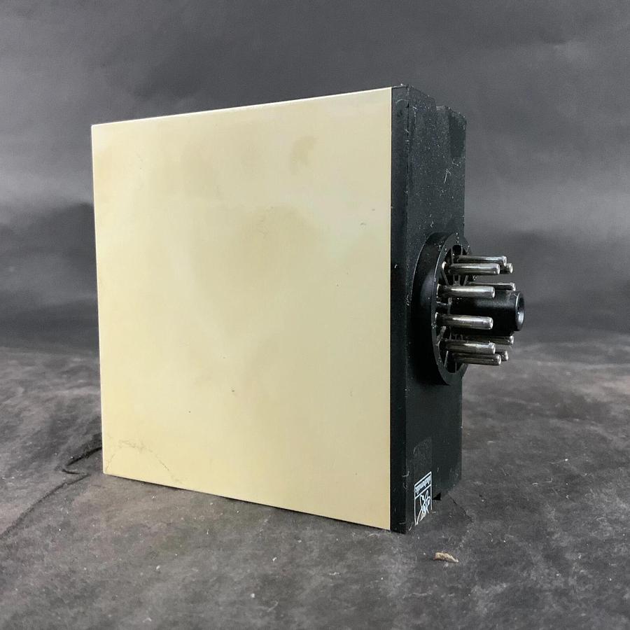 CARLO GAVAZZI SB125 TIME DELAY RELAY ($70 OBO)