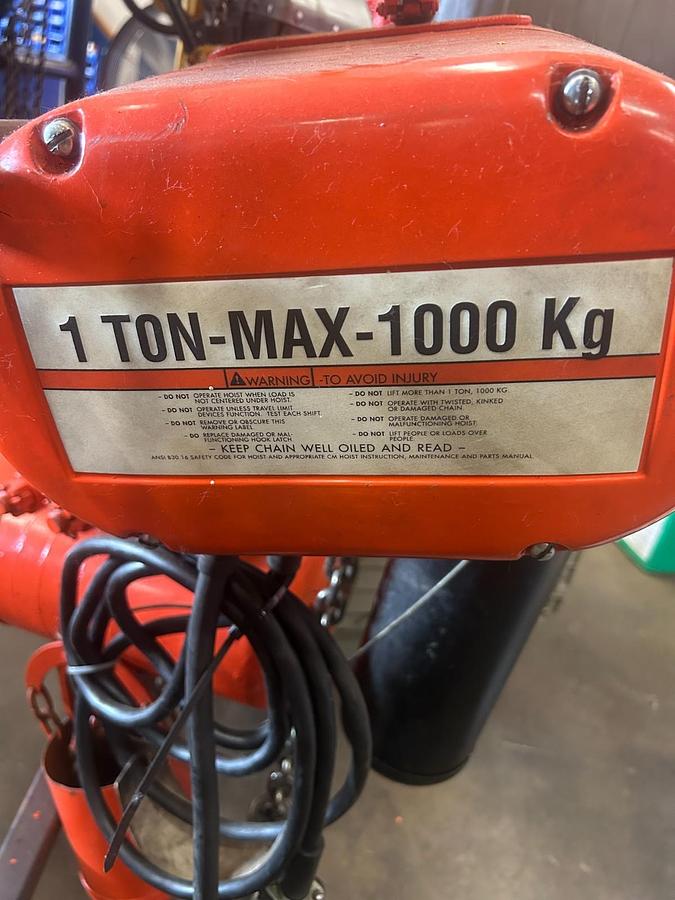 Used CM LODESTAR 1 TON CHAIN HOIST ($2,500 OBO)