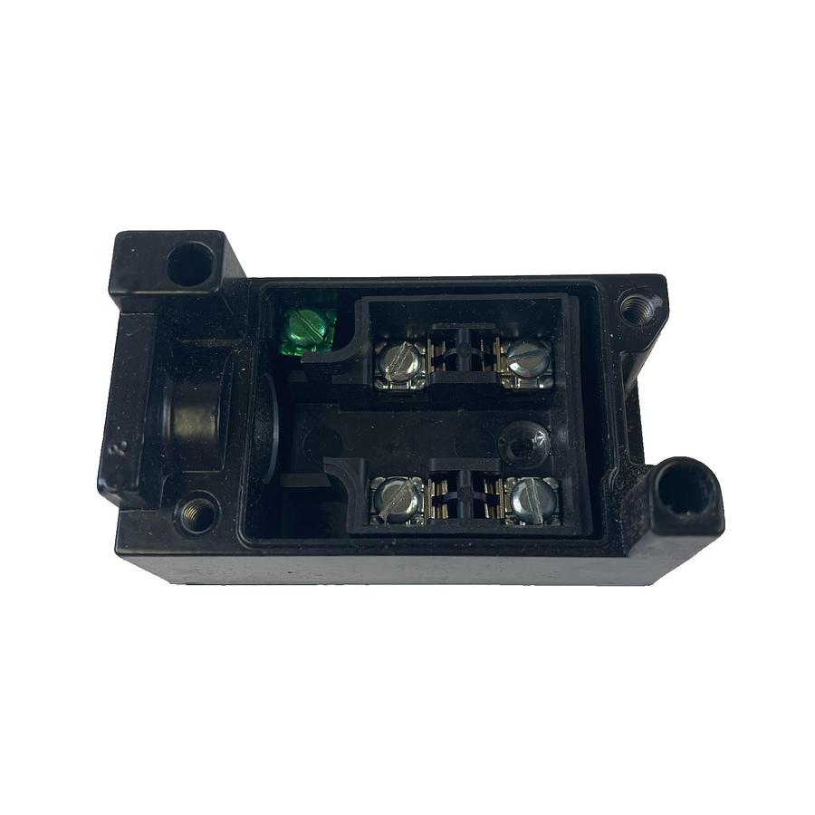 Used HONEYWELL MICRO SWITCH MPB20 PLUG-IN RECEPTACLE BASE 4 TERMINAL 1/2 NPT OEM