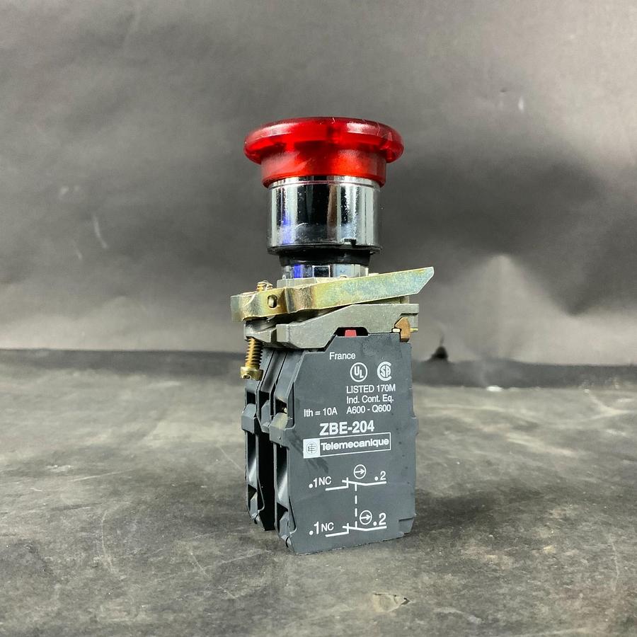 Used TELEMECANIQUE ZBE-204 RED PILOT LIGHT ($15 OBO)