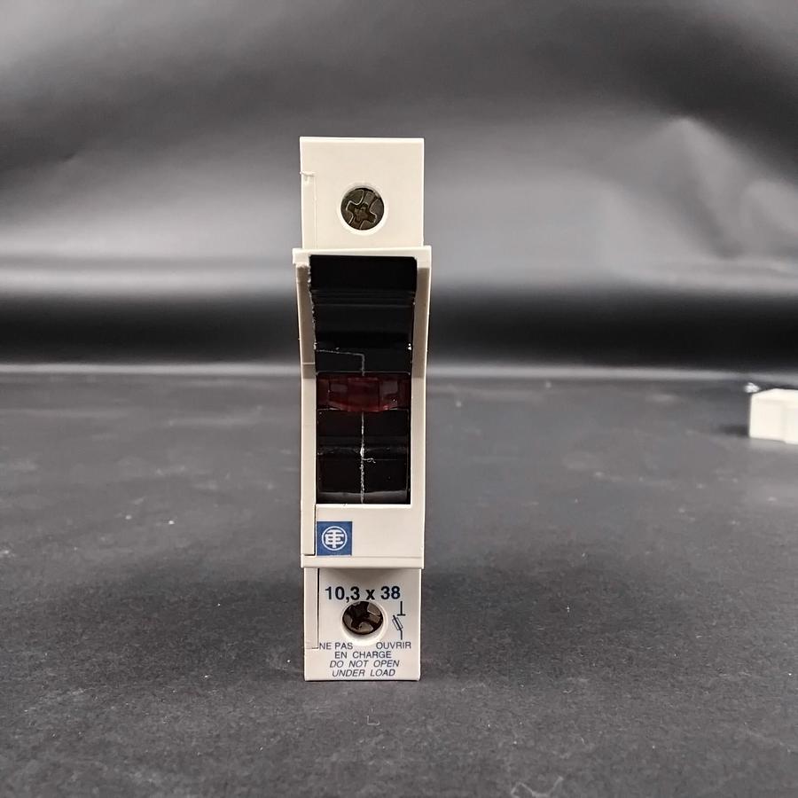 Used TELEMENCANIQUE DF6-AB10 FUSE HOLDER ($12 OBO)