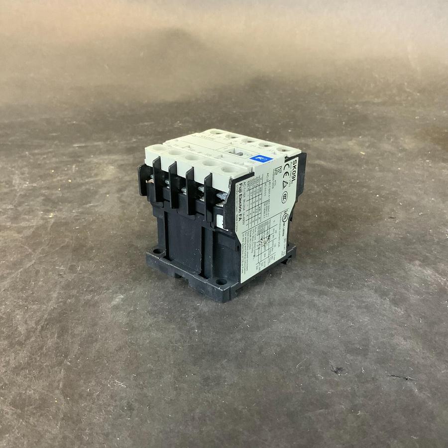 Used FUJI SK09L CONTACTOR  ($60 OBO)