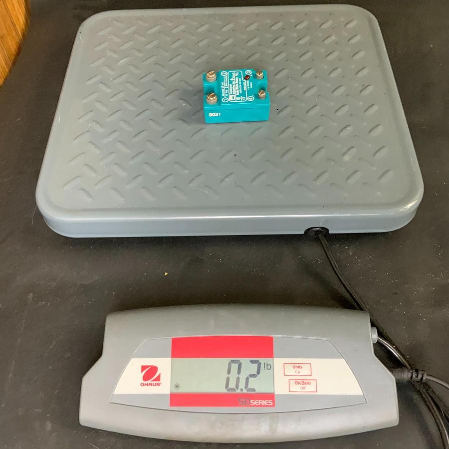Used CONTINENTAL INDUSTRIES SSDA-330-10-000 SOLID STATE RELAY ($15 OBO)