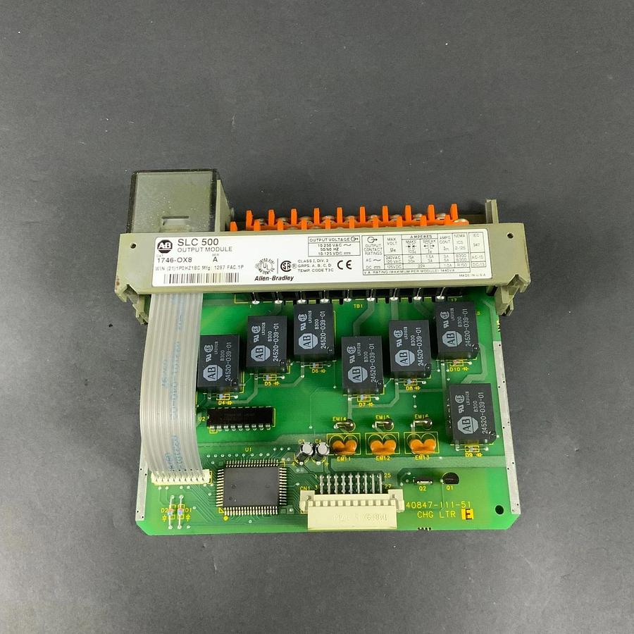 Used ALLEN BRADLEY 1746-OX8 OUTPUT MODULE ($30 OBO)