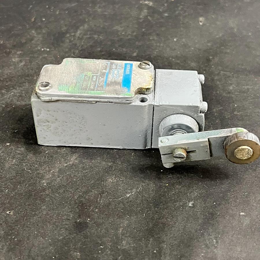Used GOULD C4-JK05 LOX SWITCH ($20 OBO)
