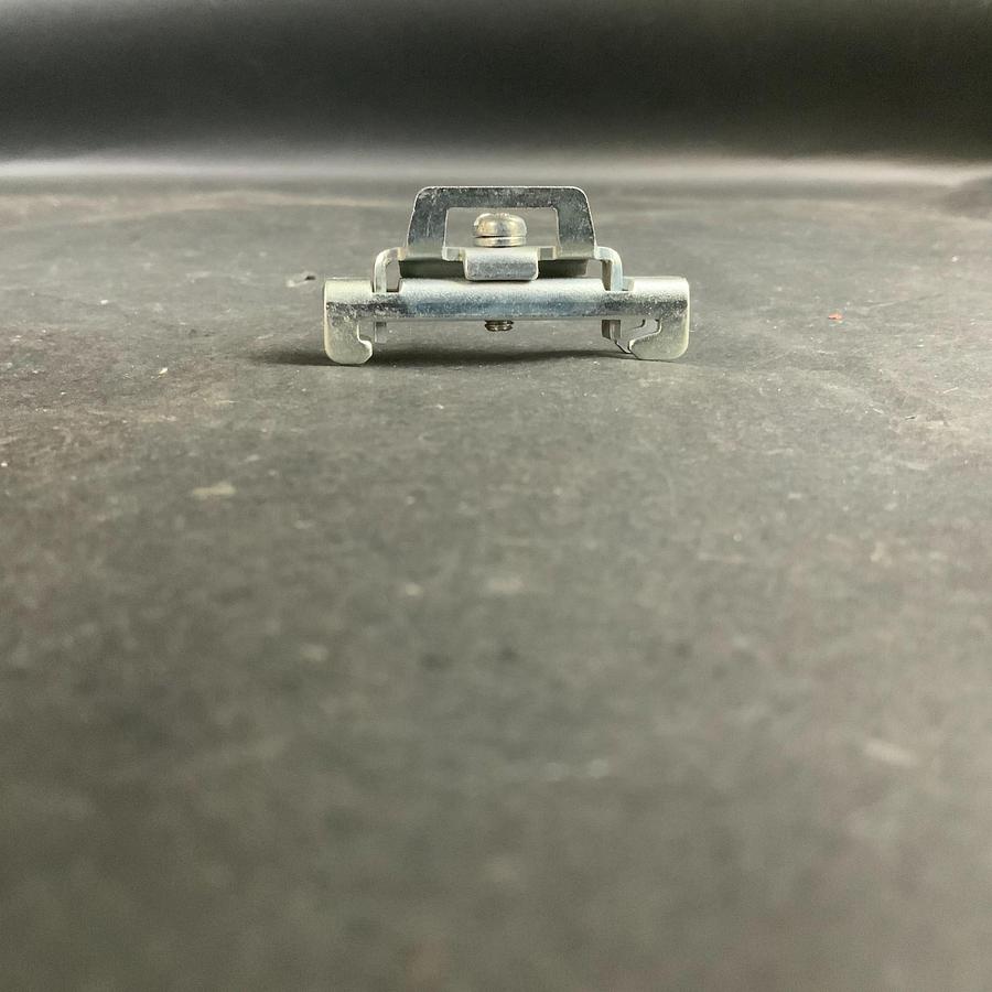 Used IDEC BNL-6 DIN END CLIP ($3 OBO)