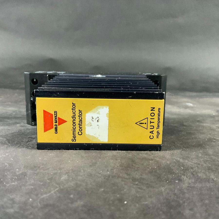 Used CARLO GAVAZZI RN1A48A30 CONTACTOR ($35 OBO)