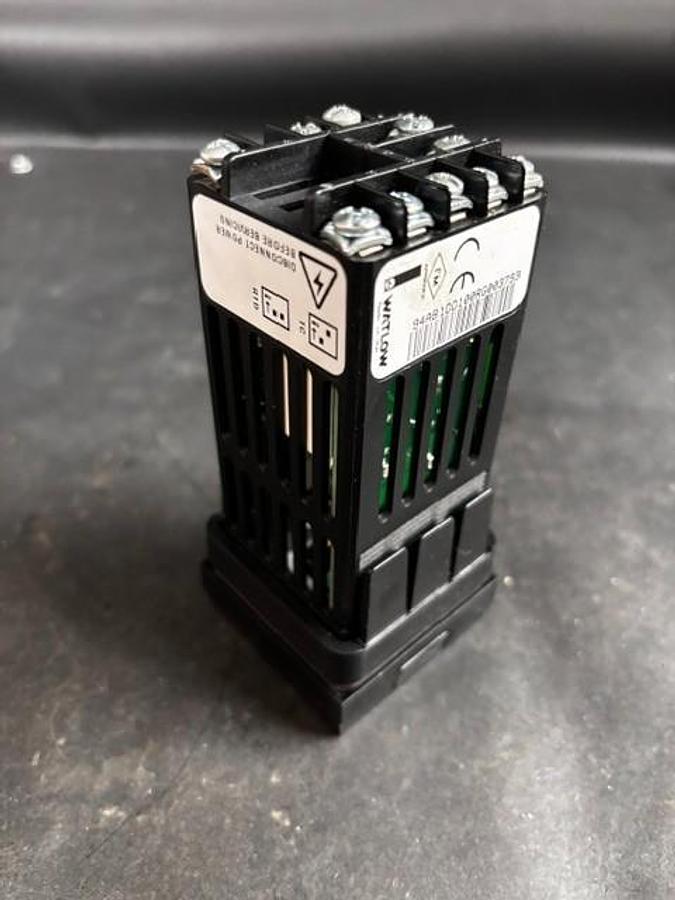 Used WATLOW 94AB-1DD1-00RG TEMPERATURE CONTROLLER ($105 OBO)
