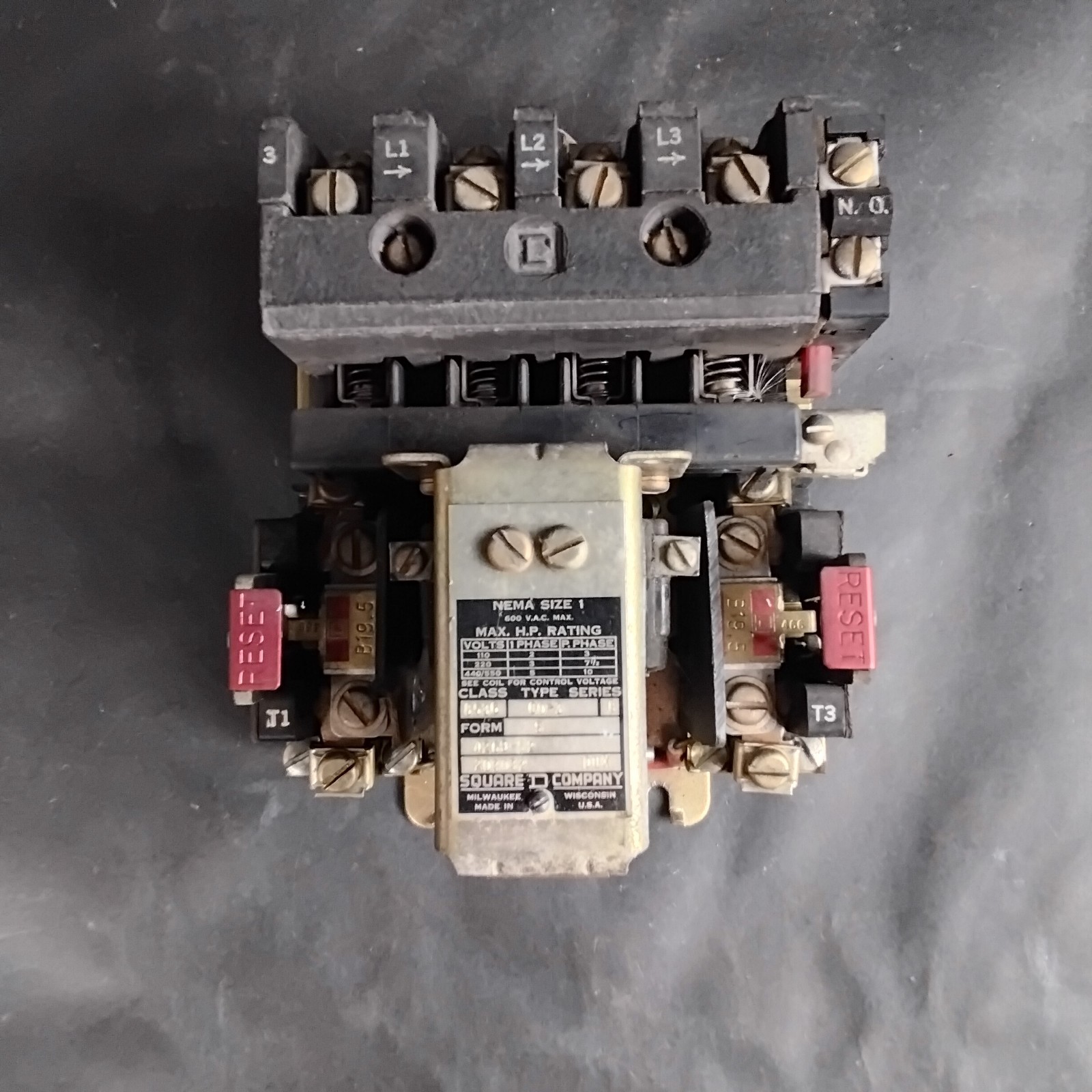 Used SQUARE D 8536 TYPE C0-3 MOTOR STARTER ($40 OBO)