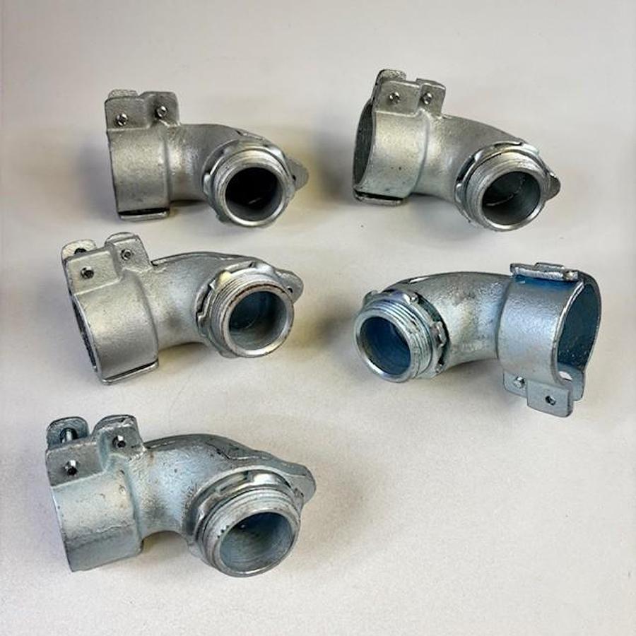 EATON CROUSE HINDS 1-1/4" 90 DEGREE CONDUIT CONNECTOR - SET OF 5