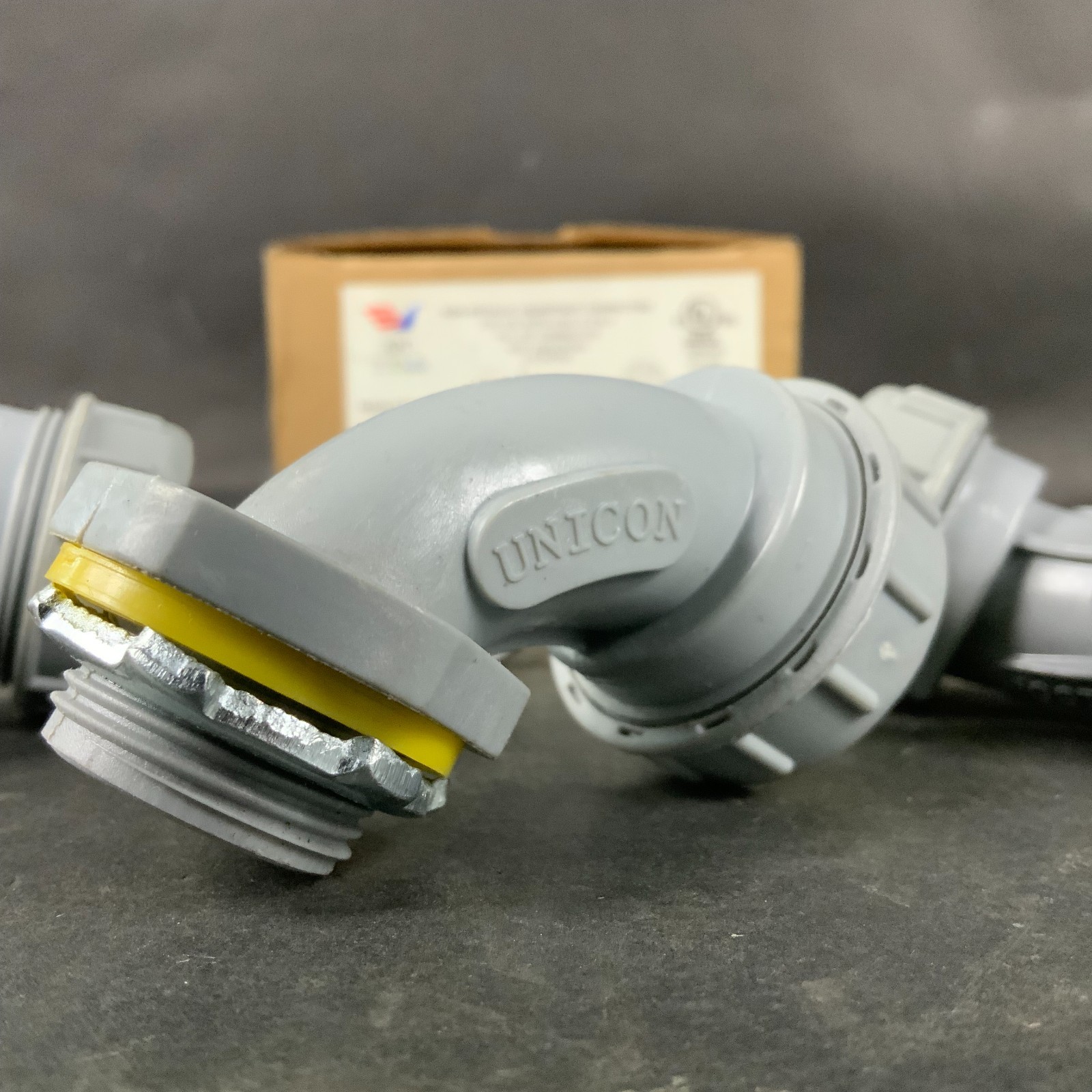 Used AFC FITTINGS 0093-10-GY 3/4” CONNECTORS ($30 OBO) - LOT OF 10