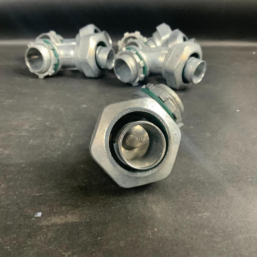 Used BRIDGEPORT 471-LT2 3/4" LIQUID TIGHT 90 DEGREE CONNECTOR - PACK OF 6 ($25 OBO)