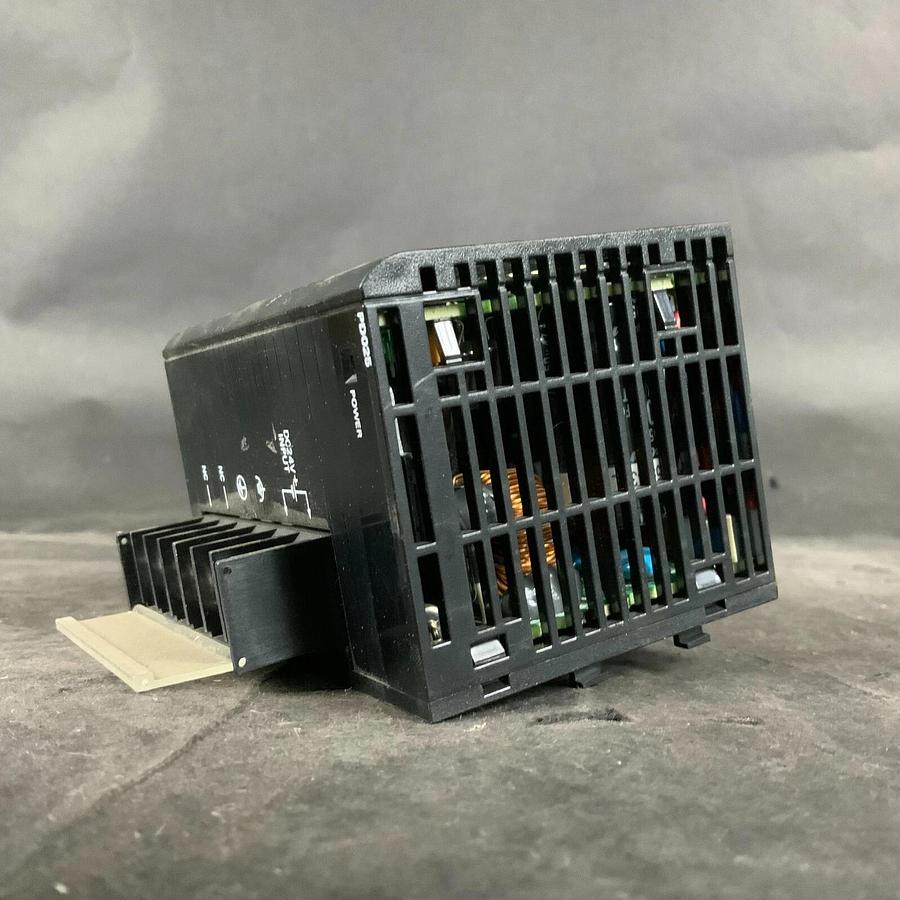 Used OMRON CJ1W-PD025 PRESSURE SUPPLY ($35 OBO)