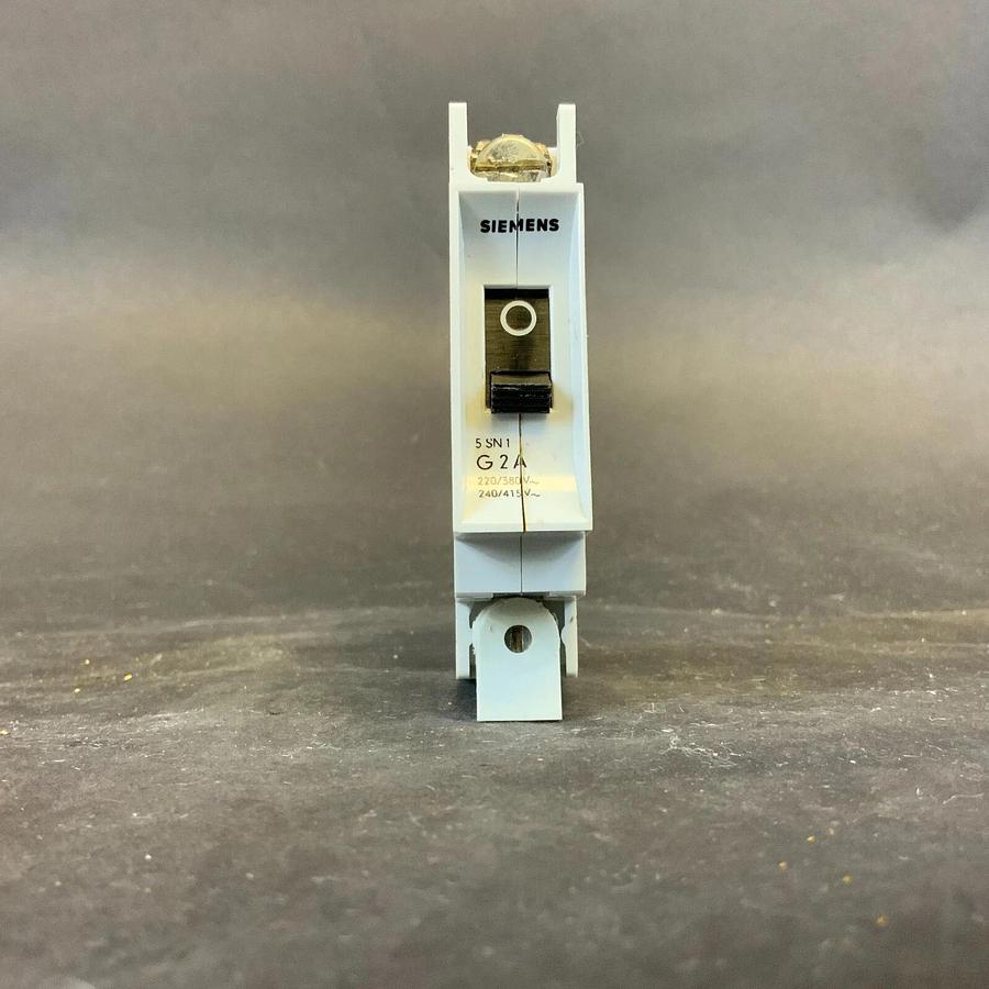 Used SIEMENS 5SN1 G2A CIRCUIT BREAKER ($10 OBO)