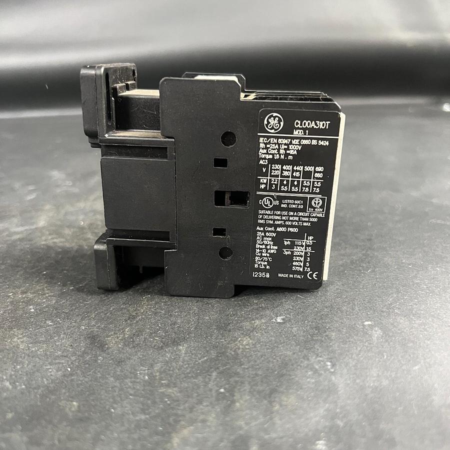 Used GENERAL ELECTRIC CL00A310T CONTACTOR ($35 OBO)