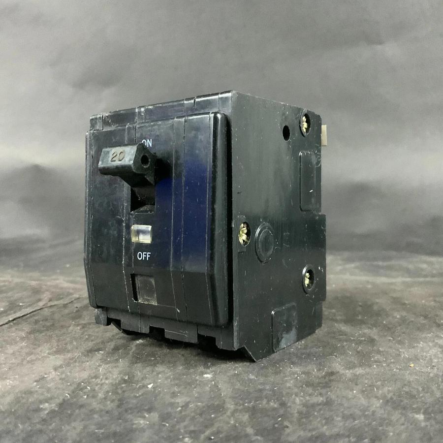 Used SQUARE D LL-7337 CIRCUIT BREAKER ($70 OBO)