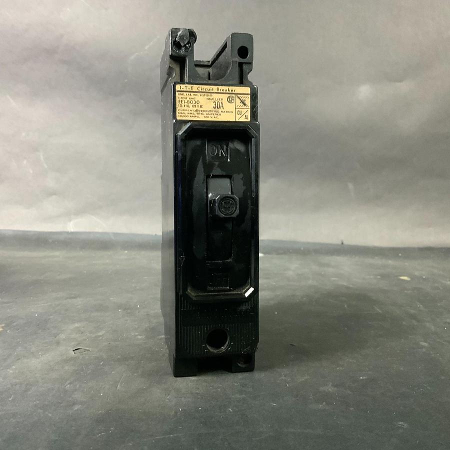 Used SIEMENS EE1-B030 CIRCUIT BREAKER ($25 OBO)