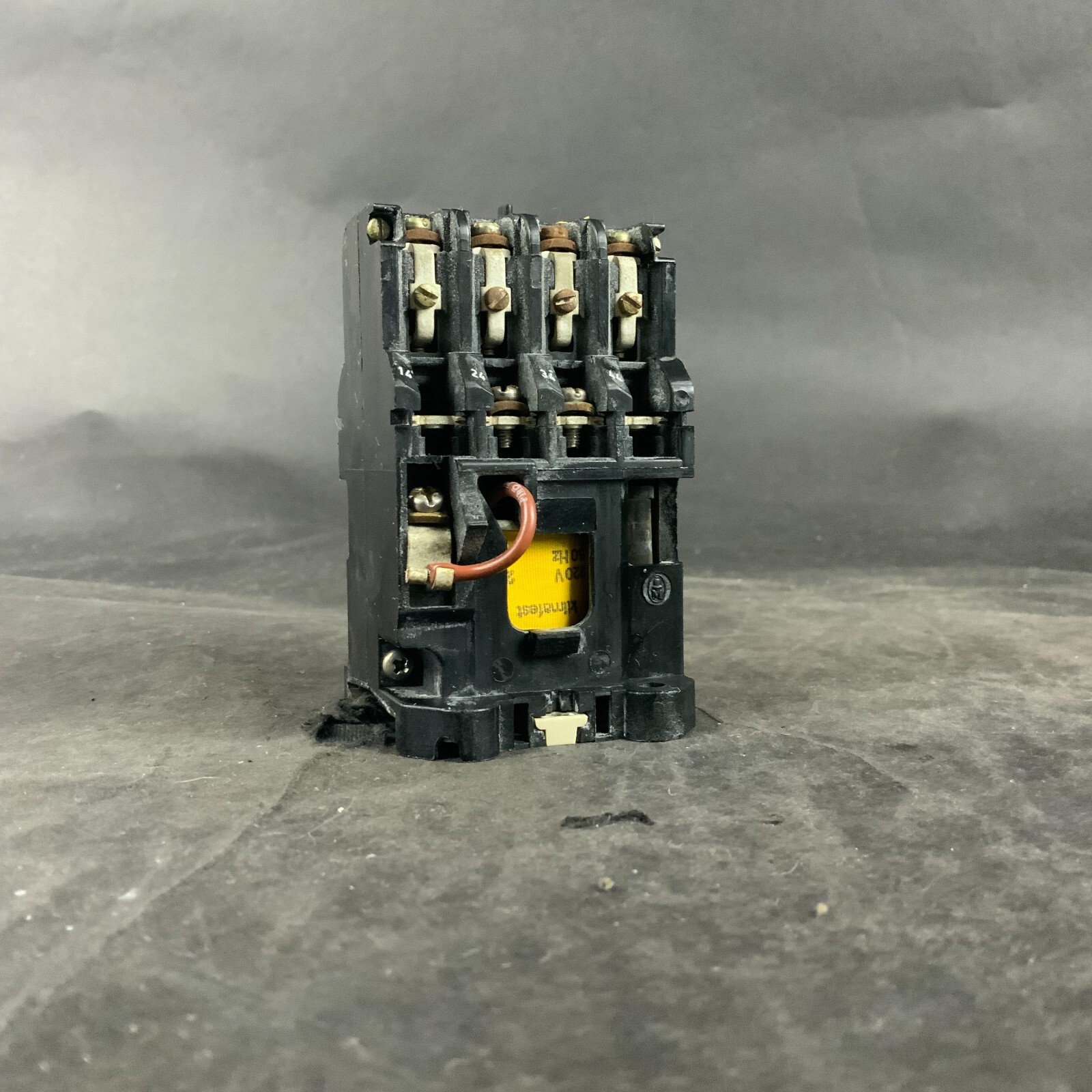 Used KLOCKNER MOELLER DILOOL-44 CONTACTOR ($35 OBO)