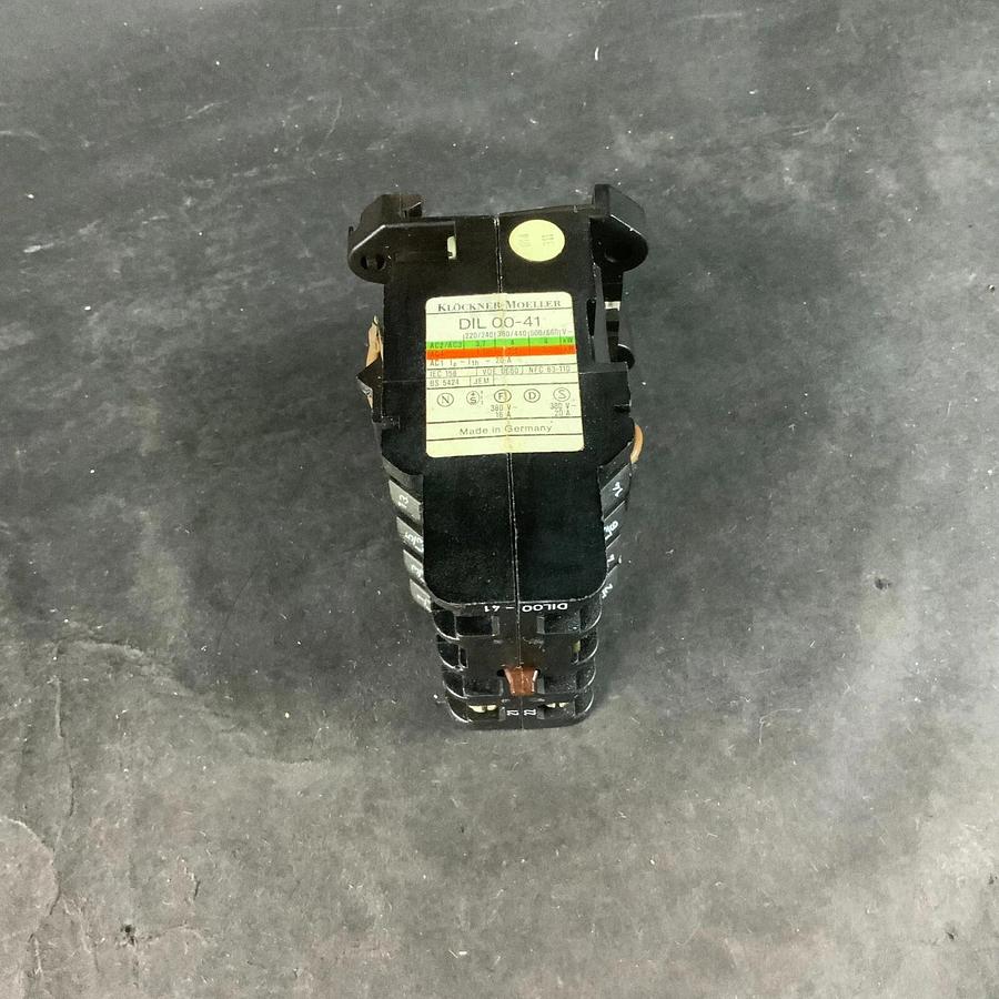 Used MOELLER DIL 00-41 220V CONTACTOR ($45 OBO)