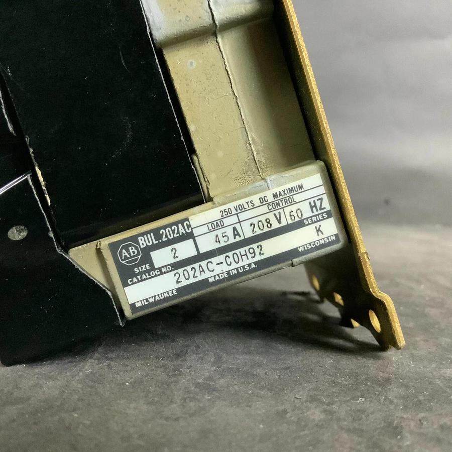 Used ALLEN BRADLEY 202AC-C0H92 CIRCUIT BREAKER ($115 OBO)
