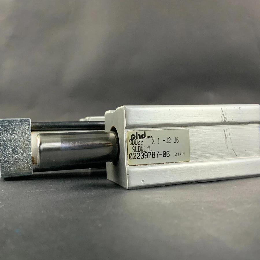 Used PHD GRC141-2-0001 PNEUMATIC GRIPPER ($275 OBO)