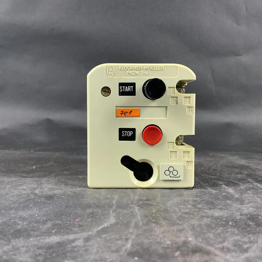Used MOELLER PKZM3-25-U-NA CIRCUIT BREAKER - WITH HI22-PKZM3 AUX CONTACT ($35 OBO)