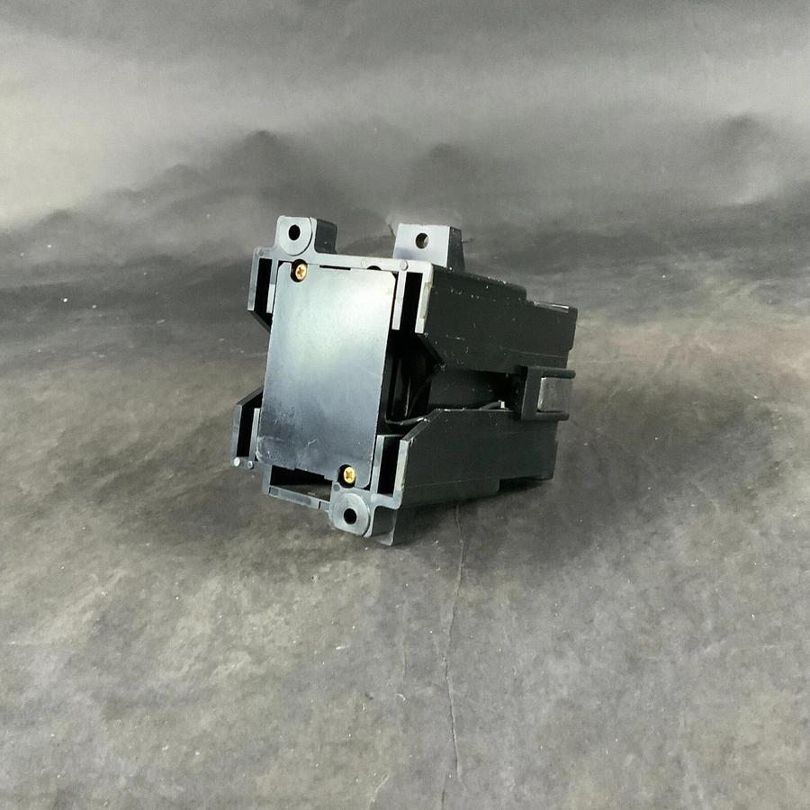 Used FUJI FF-35 A58L-0001-0264 MAGNET CONTACTOR ($25 OBO)