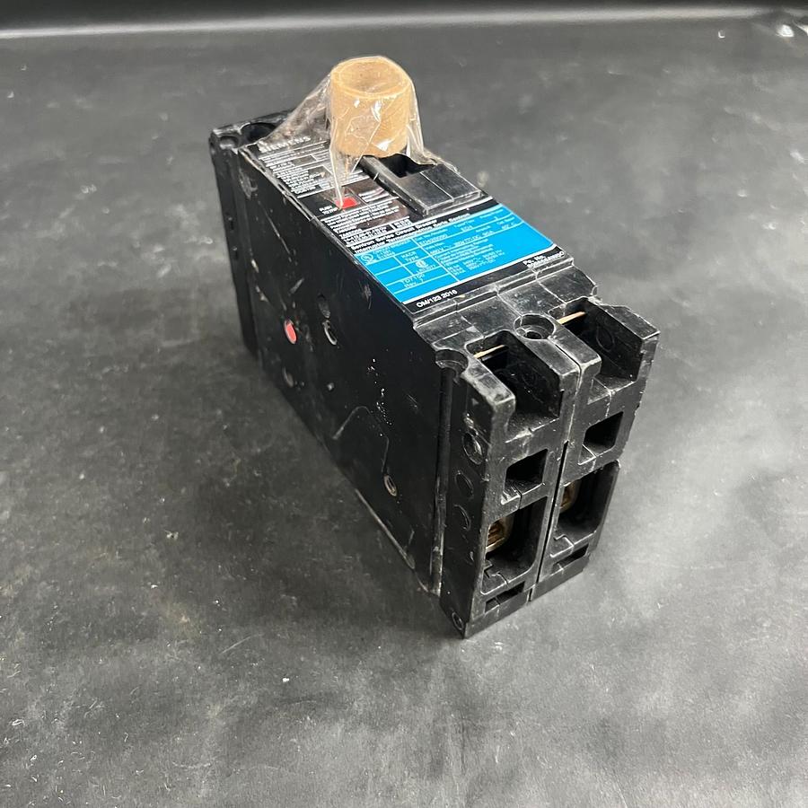 Used SIEMENS ED42B090 CIRCUIT BREAKER ($200 OBO)