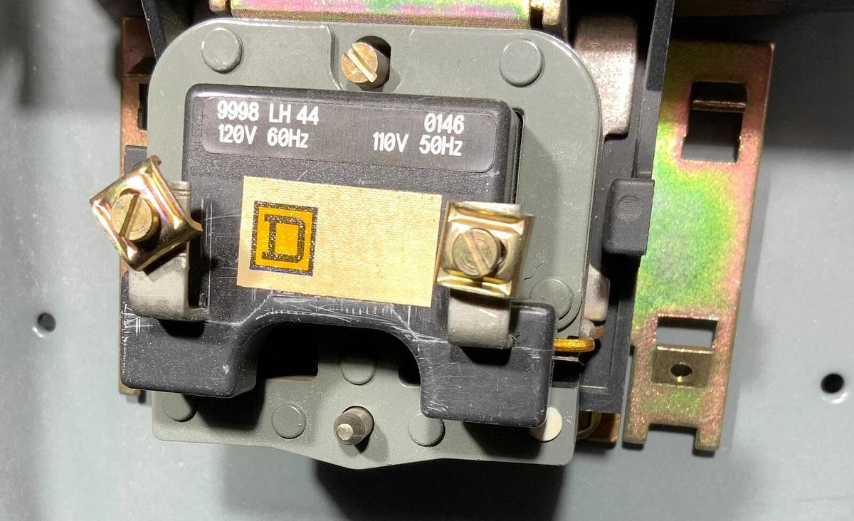 Used SCHNEIDER 8903LXG40 ($225 OBO)