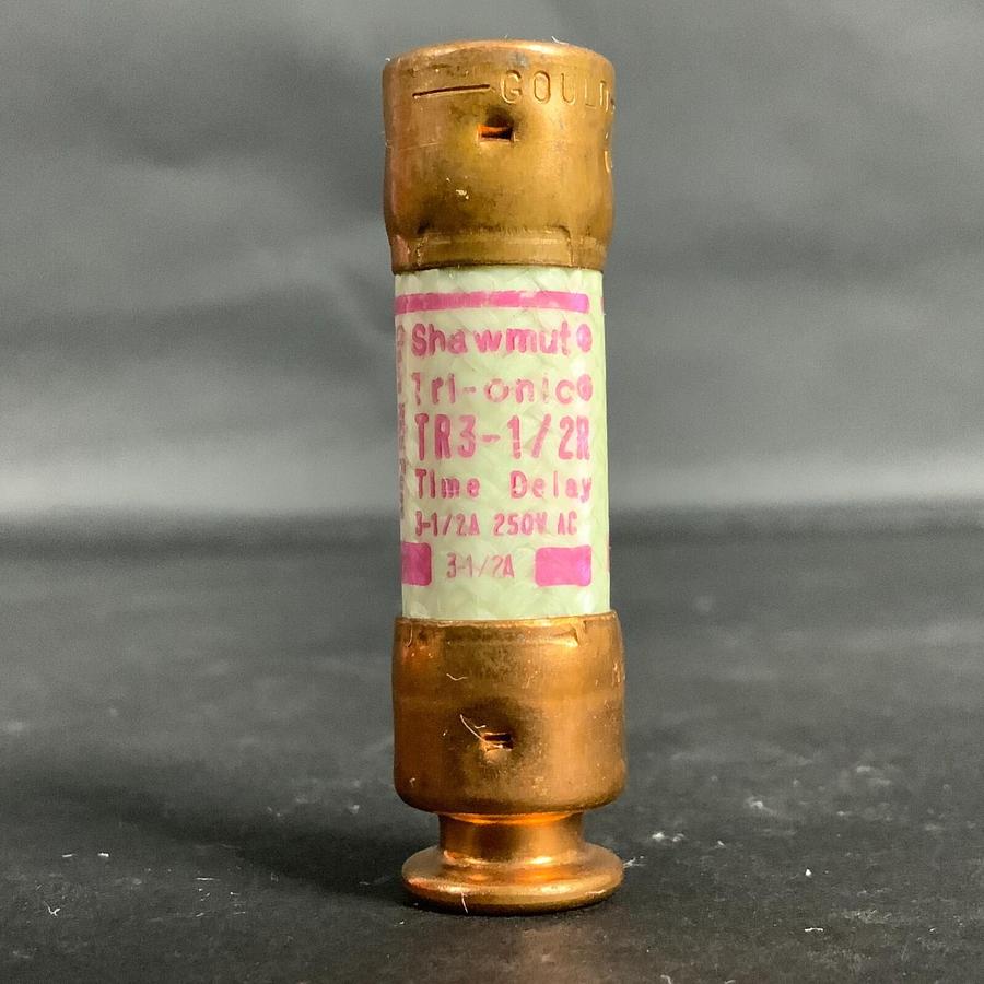 Used FERRAZ SHAWMUT TRI-ONIC TR3-1/2R FUSE - SET OF 5 ($17.50 OBO)