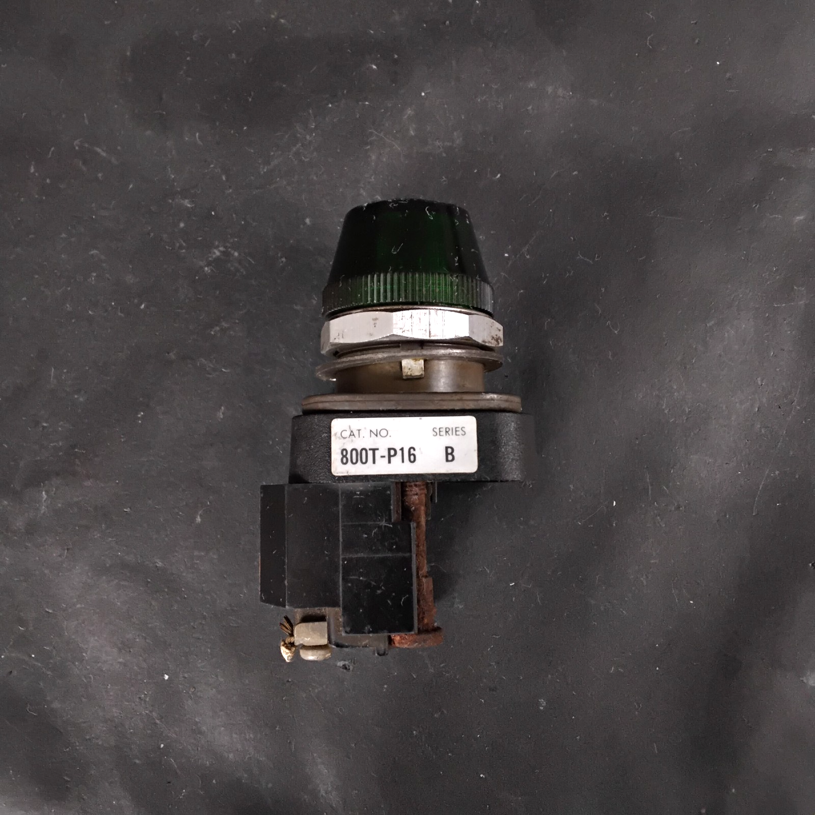 Used ALLEN BRADLEY 800T-P16 GREEN PILOT LIGHT SERIES B ($15 OBO)