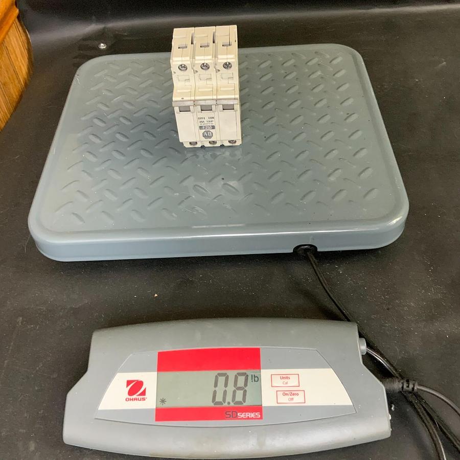Used ALLEN BRADLEY 1492-CB3-F250 SER.C CIRCUIT BREAKER ($50 OBO)