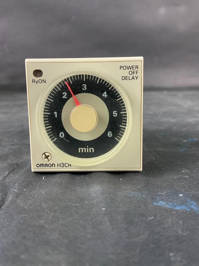 Used OMRON H3CR-H8L  - TIME DELAY RELAY ($16 OBO)