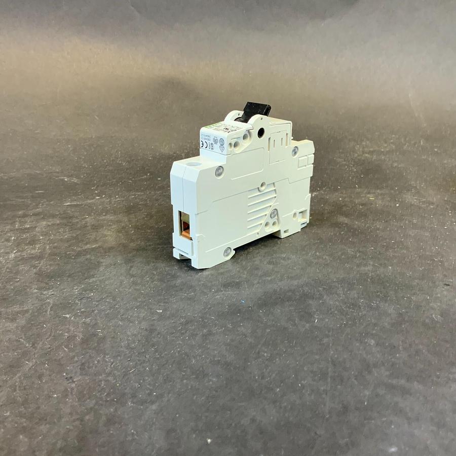 Used MOELLER FAZN C10 CIRCUIT BREAKER ($15 OBO)