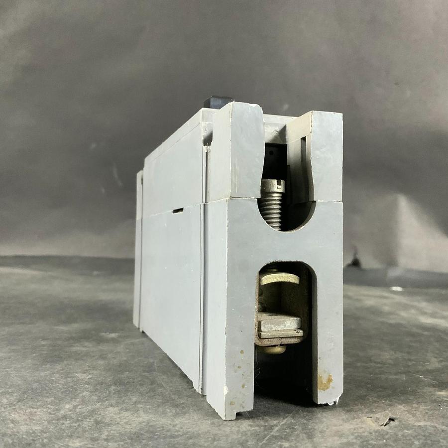 Used WESTINGHOUSE HFB1030 CIRCUIT BREAKER ($40 OBO)