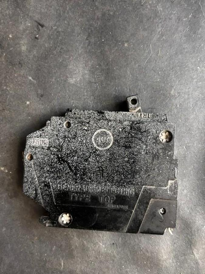 Used GENERAL ELECTRIC TQP120 CIRCUIT BREAKER ($11 OBO)