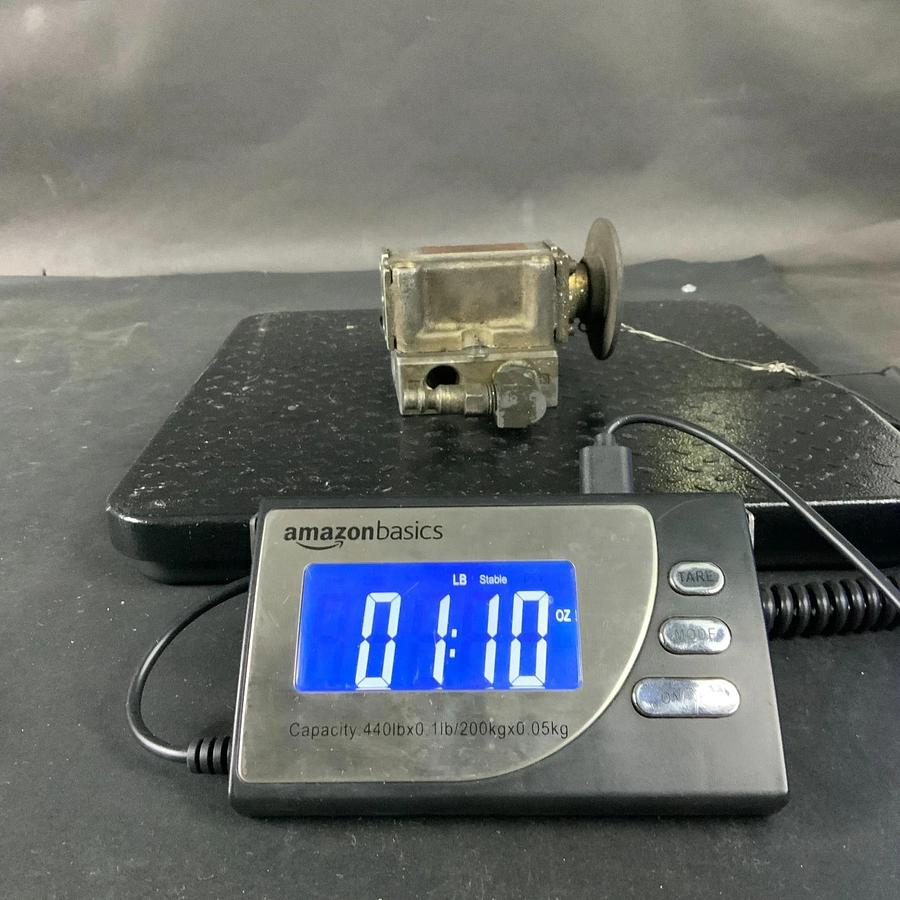 Used SPEEDAIRE 1A208 BUTTON AIR VALVE ($100 OBO)