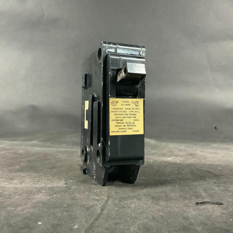 Used CROUSE HINDS E13207 CIRCUIT BREAKER ($9 OBO)