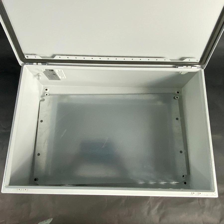 RITTAL 8017532 ENCLOSURE ($199 OBO)